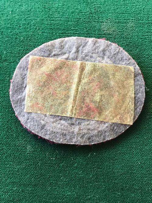 RECCE 7TH ISSUE COMPASS ROSE SILVER LUREX WREATH,GOLD LUREX AND BLACK THREAD COMPASS ROSE ON MAROON