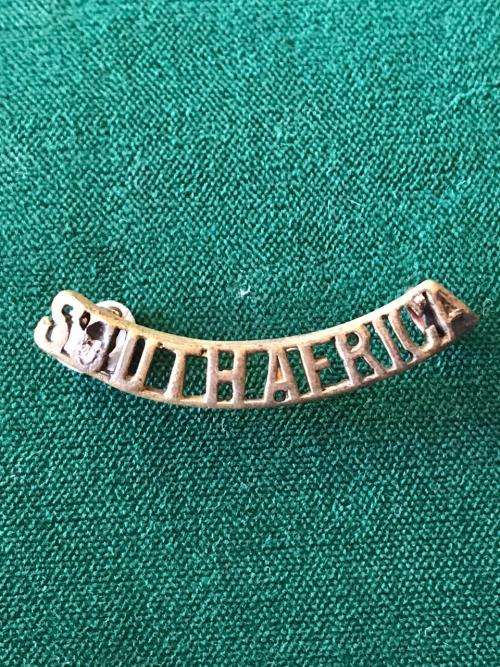 SOUTH AFRICA SHOULDER TITLE-WORN DURING WW1- 2 LUGS