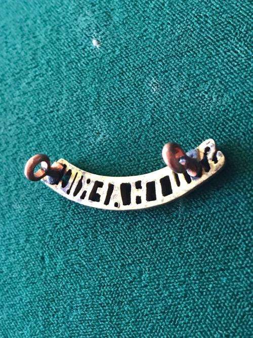 SOUTH AFRICA SHOULDER TITLE-WORN DURING WW1- 2 LUGS