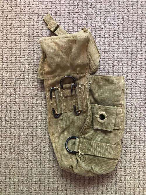 RHODESIAN WEBBING AMMO POUCH