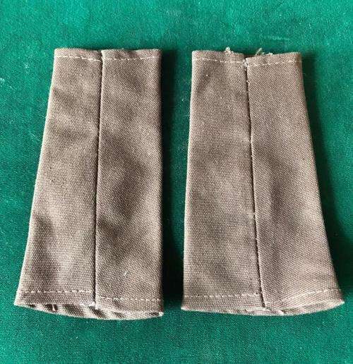 SA ARMY CAPTAIN`S RANK PAIR- 1980`S