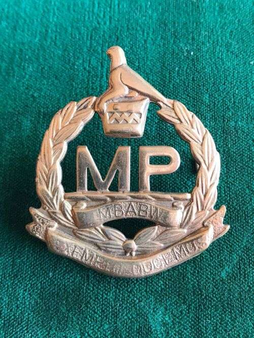 ZIMBABWE CORPS OF MILITARY POLICE,CAP BADGE- POST 1980- 2 LUGS