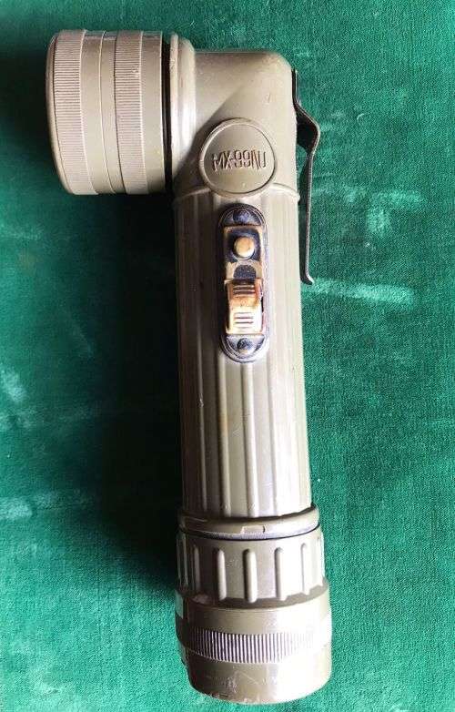 US ANGLED MILITARY TORCH,ISSUED TO US FORCES FROM WW2 PERIOD