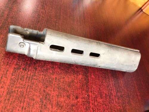 HANDPIECE FOR THE R1 ASSAULT RIFLE