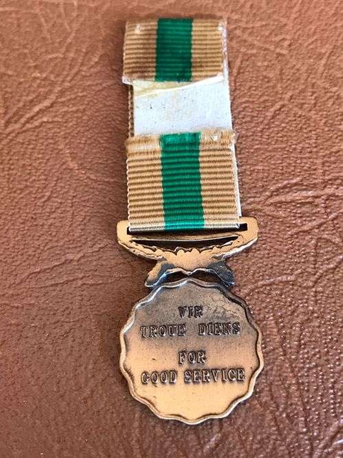 MINIATURE GOOD SERVICE MEDAL-BRONZE- 1975 (10 YEARS)