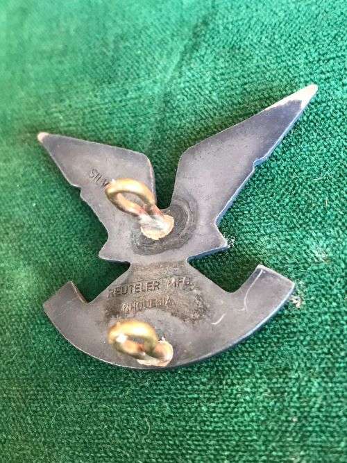 RHODESIA SELOUS SCOUTS. OFFICERS,SILVER (MARKED) CAP BADGE-WORN 1974-1980- 2 LUGS-REUTELER MAKERS MA