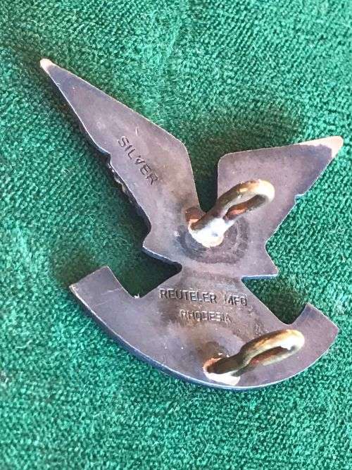 RHODESIA SELOUS SCOUTS. OFFICERS,SILVER (MARKED) CAP BADGE-WORN 1974-1980- 2 LUGS-REUTELER MAKERS MA