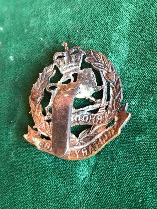 RHODESIAN CORPS OF MILITARY POLICE CAP BADGE-WORN 1965-70- BRASS