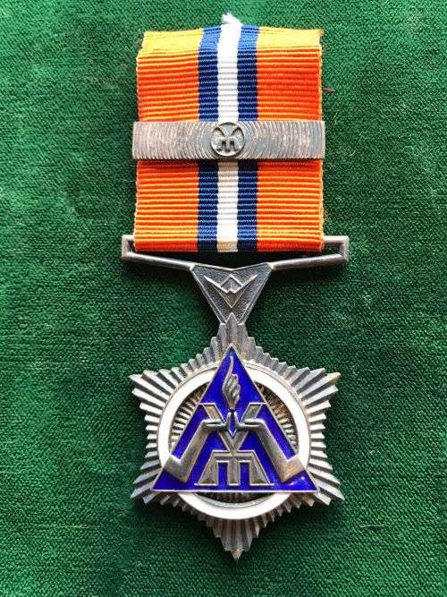 FULL SIZE POLICE STAR FOR MERIT (1963)FOR 30 YEARS SERVICE-THIS IS A SILVER MEDAL NAMED TO H. VAN NI