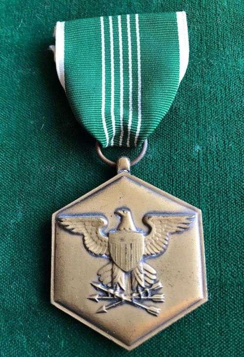 USA FULL SIZE MEDAL FOR NAVY AND MARINE CORPS COMMMENDATION