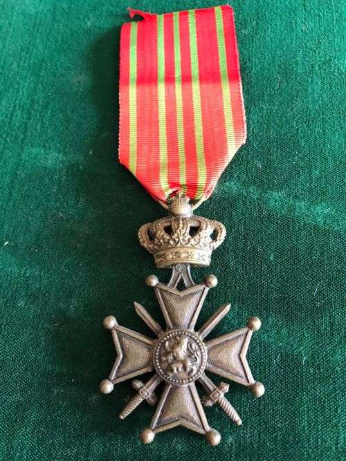 BELGIUM CROIX DE GUERRE -INSTITUTED IN OCT 1915-AWARDED FOR BRAVERY OR SOMETIMES LONG SERVICE AT THE