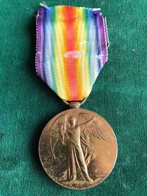 WW1 VICTORY MEDAL NAMED TO M2-01 86 88 PTE. R.M. DOUGLAS A.S.C.