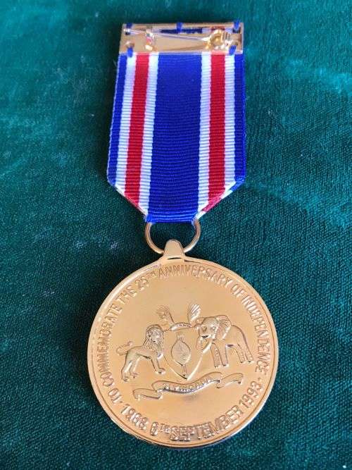 FULL SIZE SWAZILAND COMMEMORATIVE MEDAL FOR THE 25TH YEAR OF INDEPENDANCE