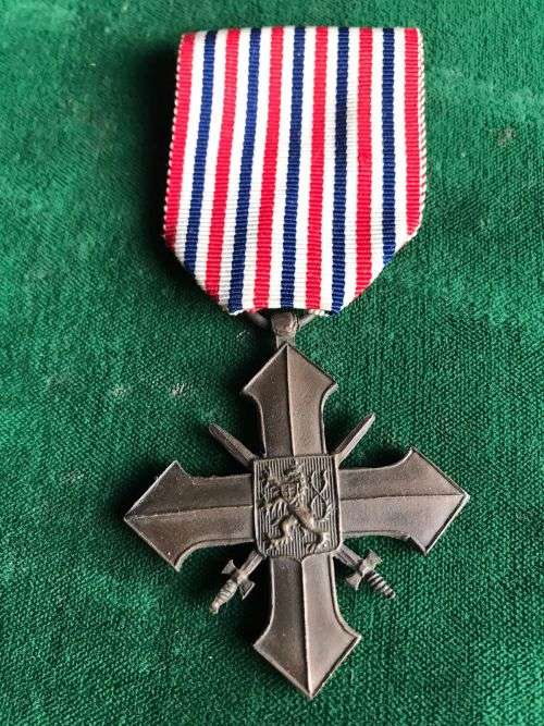 FULL SIZE WW2 CZECHOSLOVAKIA WAR CROSS