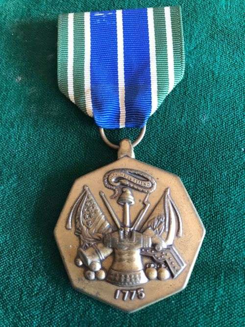 FULL SIZE USA MILITARY ACHIEVEMENT MEDAL- INSTITUTED 13 APRIL 1981