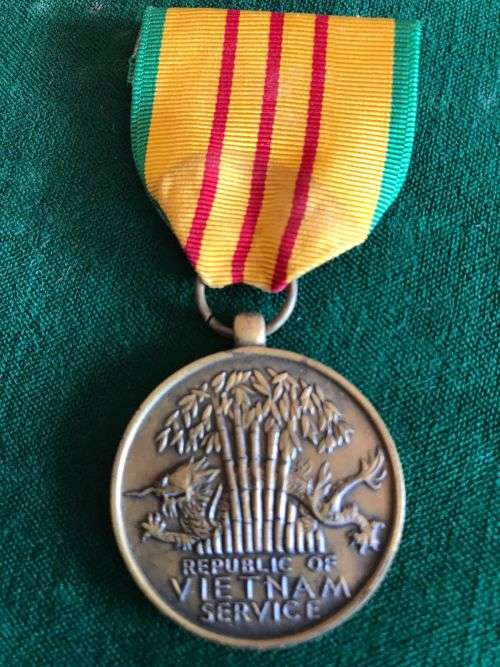 FULL SIZE USA VIETNAM SERVICE MEDAL-AUTHORISED 1965