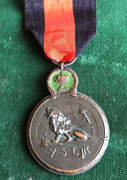 FULL SIZE BELGIUM WW1 YSER MEDAL INSTITUTED 18 OCT 1918- TO DENOTE DISTINGUISHED SERVICE DURING THE