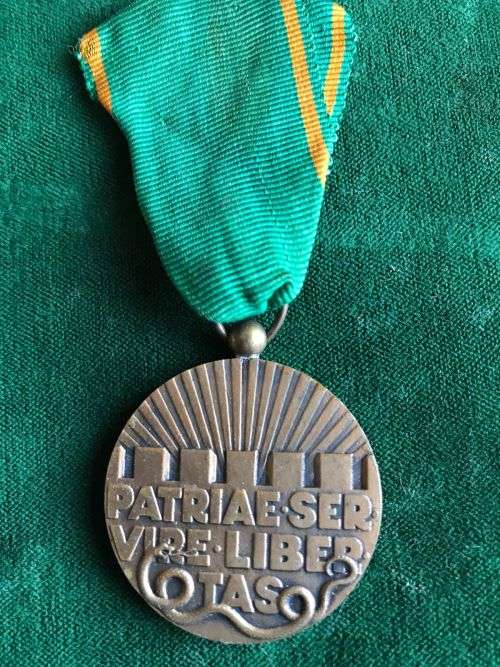 FULL SIZE NETHERLANDS 10 OR MORE YEARS VOLUNTARY SERVICE WITH ARMED FORCES