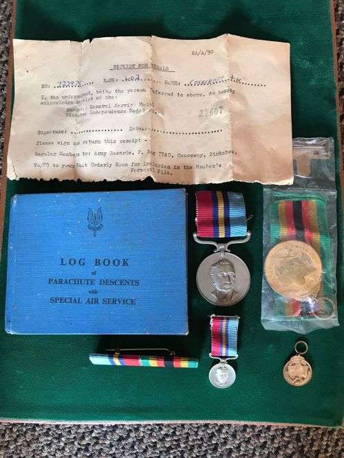 RHODESIA SAS GSM TO 2975 D.H. COCKROFT WITH ZIM INDEPENDENCE MEDAL (NUMBERED) WITH MINIATURES AND H