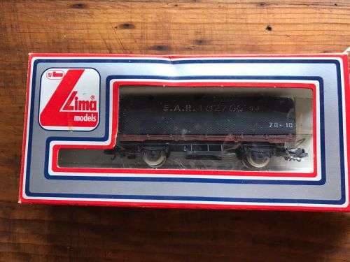 HO LIMA NO 303521-SA RAILWAY OPEN WAGON WITH COVER-121MM-BOXED