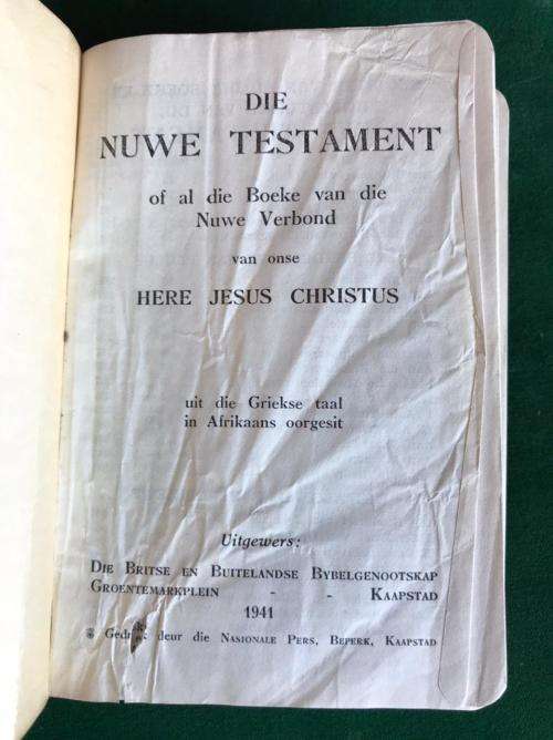 WW2 POCKET SIZE BIBLE ISSUED TO SOUTH AFRICAN TROOPS