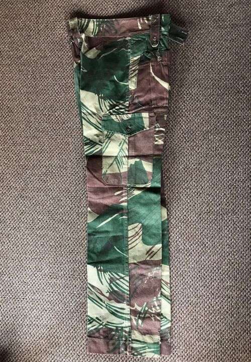 RHODESIAN CAMO TROUSERS-SIZE 32 PIPE LENGTH 75 CM-ORIGINAL AND IN VERY GOOD CONDITION (UNWORN)