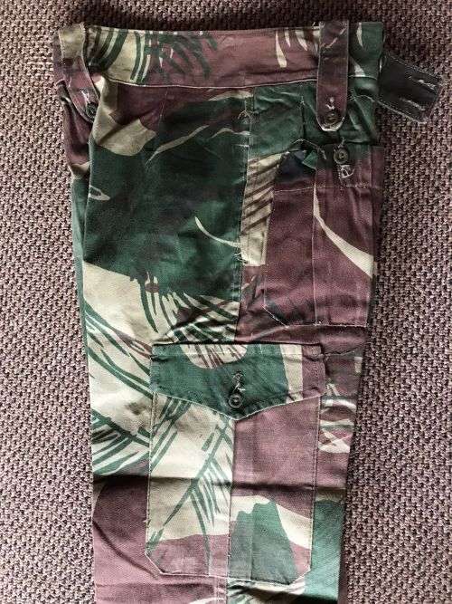 RHODESIAN CAMO TROUSERS-SIZE 32 PIPE LENGTH 75 CM-ORIGINAL AND IN VERY GOOD CONDITION (UNWORN)