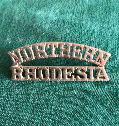 NORTHERN RHODESIA TITLE-WORN WW2- 2X LUGS