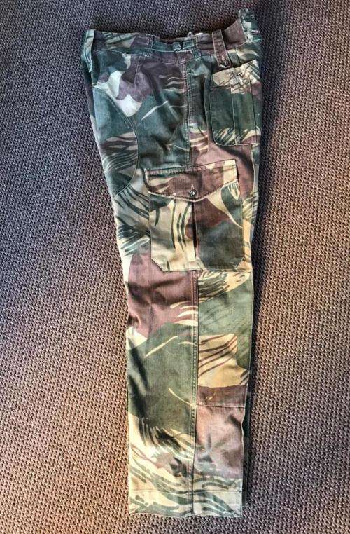 RHODESIAN CAMO TROUSERS -SIZE 33-34 PIPE LENGTH OF 72 CM-USED BUT GOOD CONDITION WITHOUT DAMAGE