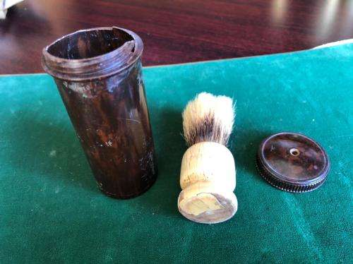 SHAVING BRUSH WITH BAKELITE HOLDER FROM WW2 PERIOD