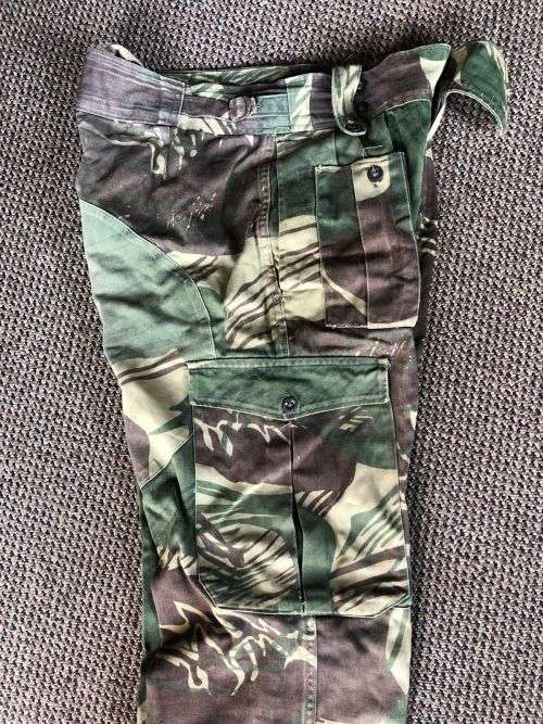 RHODESIAN CAMO PANTS-SIZE 32 WITH PIPE LENGTH OF 75 CM- CONDITION USED BUT GOOD