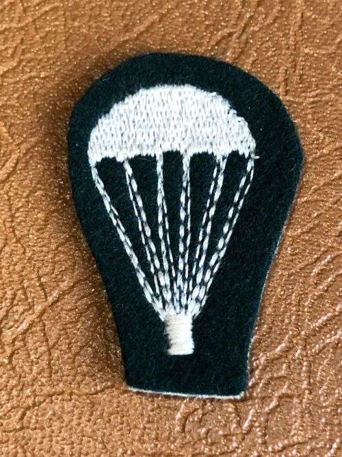 RHODESIA PARACHUTE NON AIRBORNE UNITS-TARTON GREEN UNIFORM 1960`S-1980