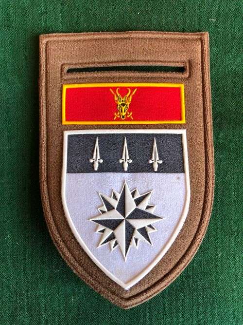 1 RECCE REGIMENT TUPPER FLASH- ONE PIN