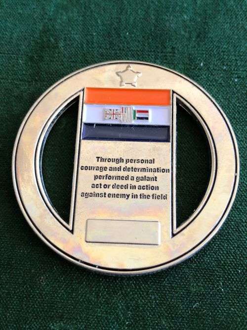 HONORIS CRUX DECORATION 1952-1975-CHALLENGE COIN