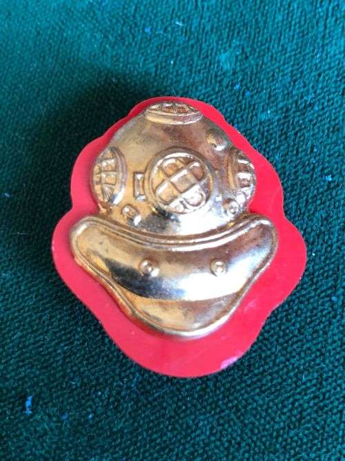 NAVAL DIVER PART 2 BREAST BADGE WITH RED BACKING -APPROVED IN 1988- 2 PINS