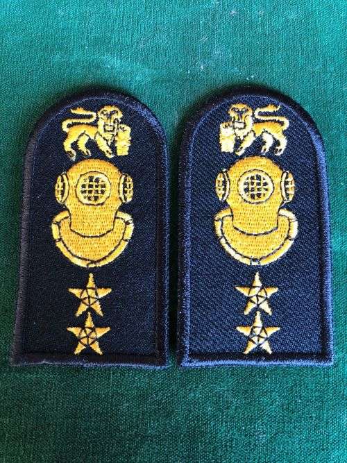 SA NAVY SLEEVE TRADE BADGES FOR DIVER INSTRUCTOR