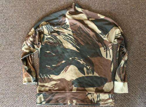 ROYAL RHODESIA AIR FORCE ,TRACK SUIT TOP-SIZE MEDIUM-MEASURES 55CM ARMPIT TO ARMPIT