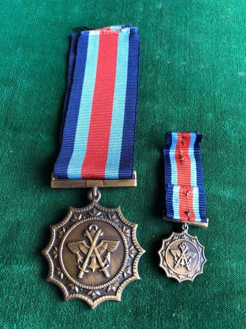 SADF MILITARY MERIT MEDAL-1987-FULL SIZE-NUMBERED + MINIATURE