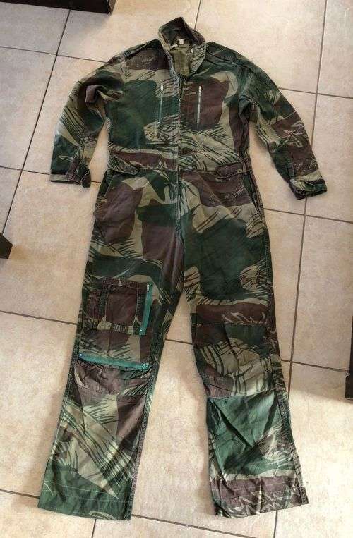 RHODESIAN CAMO OVERALLS ORIGINALLY USED BY HELICOPTER PILOTS AS FLIGHT SUITS-ALSO ADOPTED BY PARATRO