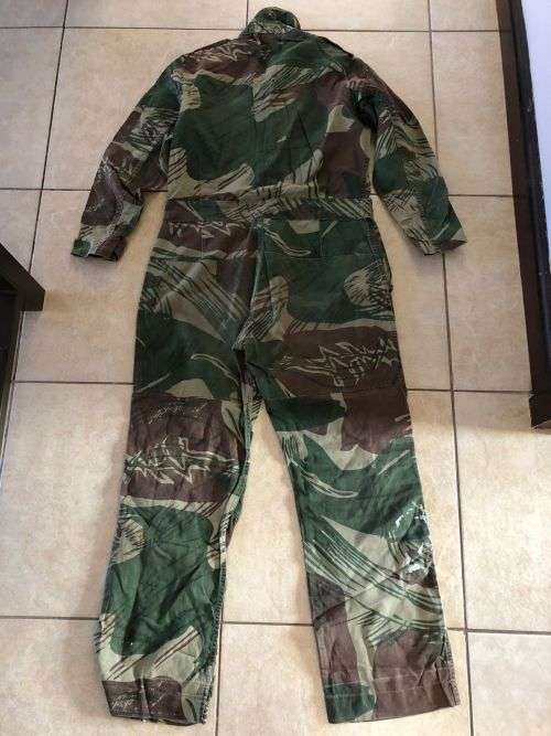 RHODESIAN CAMO OVERALLS ORIGINALLY USED BY HELICOPTER PILOTS AS FLIGHT SUITS-ALSO ADOPTED BY PARATRO