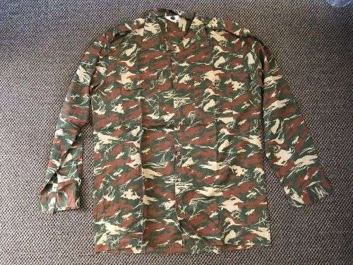 KOEVOET CAMO LONG SLEEVE SHIRT-SIZE LARGE-MEASURES 62CM ARMPIT TO ARMPIT-MAKERS LABEL-THIS SHIRT IS