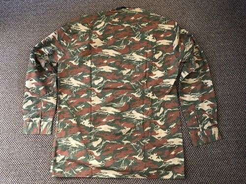 KOEVOET CAMO LONG SLEEVE SHIRT-EXTRA LARGE-MEASURES 65CM ARMPIT TO ARMPIT-3 BUTTONS MISSING-2X SMA