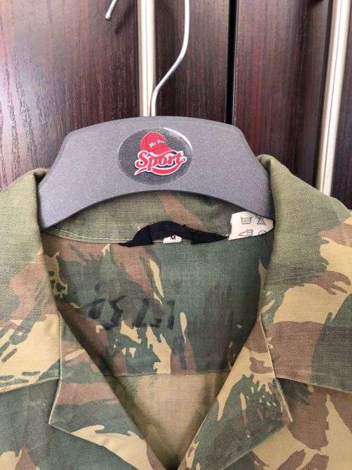 TRANSKEI CAMO LONG SLEEVE SHIRT -SIZE MEDIUM TO LARGE-MEASURES 60 CM ARMPIT TO ARMPIT-THIS SHIRT