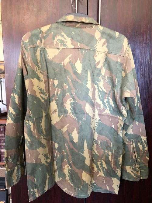 TRANSKEI CAMO LONG SLEEVE SHIRT -SIZE MEDIUM TO LARGE-MEASURES 60 CM ARMPIT TO ARMPIT-THIS SHIRT