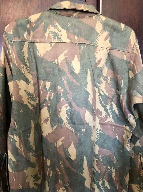 TRANSKEI CAMO LONG SLEEVE SHIRT -SIZE MEDIUM TO LARGE-MEASURES 60 CM ARMPIT TO ARMPIT-THIS SHIRT