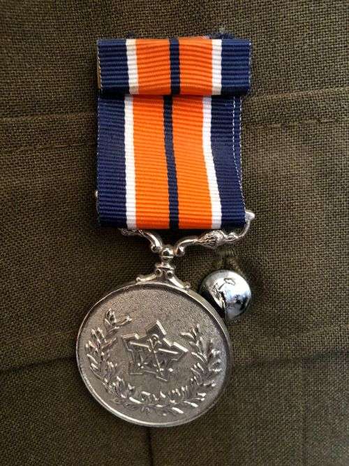 STEP OUT JACKET FOR A CAPTAIN WITH 4 FIELD REGT.-COMPLETE WITH FLASHES MEDAL ETC.-SIZE MEDIUM-MEASUR