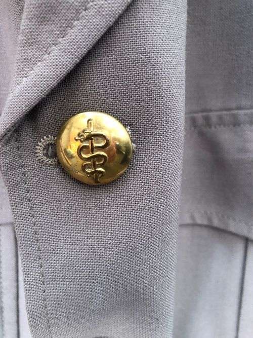 2 MEDICAL GROUP BATTALION STEP OUT JACKET-SIZE MEDIUM-MEASURES 55CM ARMPIT TO ARMPIT-COMPLETE-VERY G