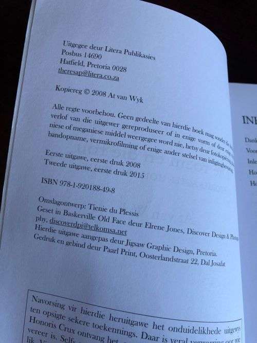 DIE ROEM EN DIE ROU DEUR AT VAN WYK-STORIES AGTER HONORIS CRUX- 2ND EDITION 2015- 309 PAGES- CONDITI