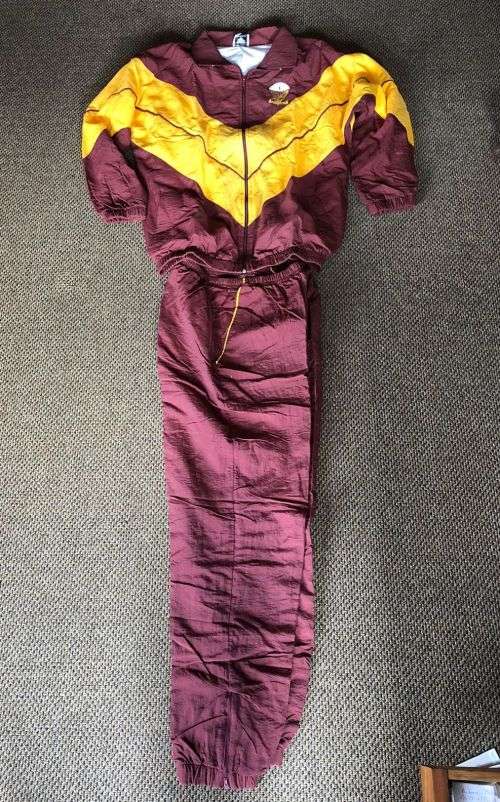 1 PARACHUTE BATTALION ORIGINAL TRACKSUIT-TOP SIZE MEDIUM-MEASURES 60CM ARMPIT TO ARMPIT-TROUSERS SIZ