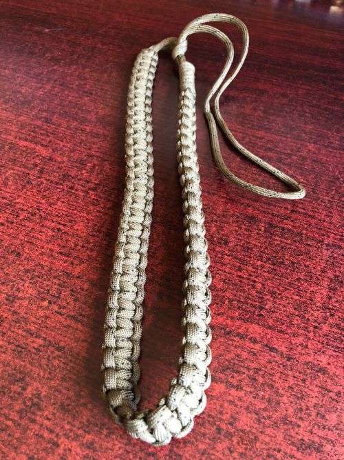 PARABAT LANYARD-LANYARD WORN BY PARABATS AND RECCES WHO HAVE QUALIFIED AS PARABAT INSTRUCTORS-MADE F